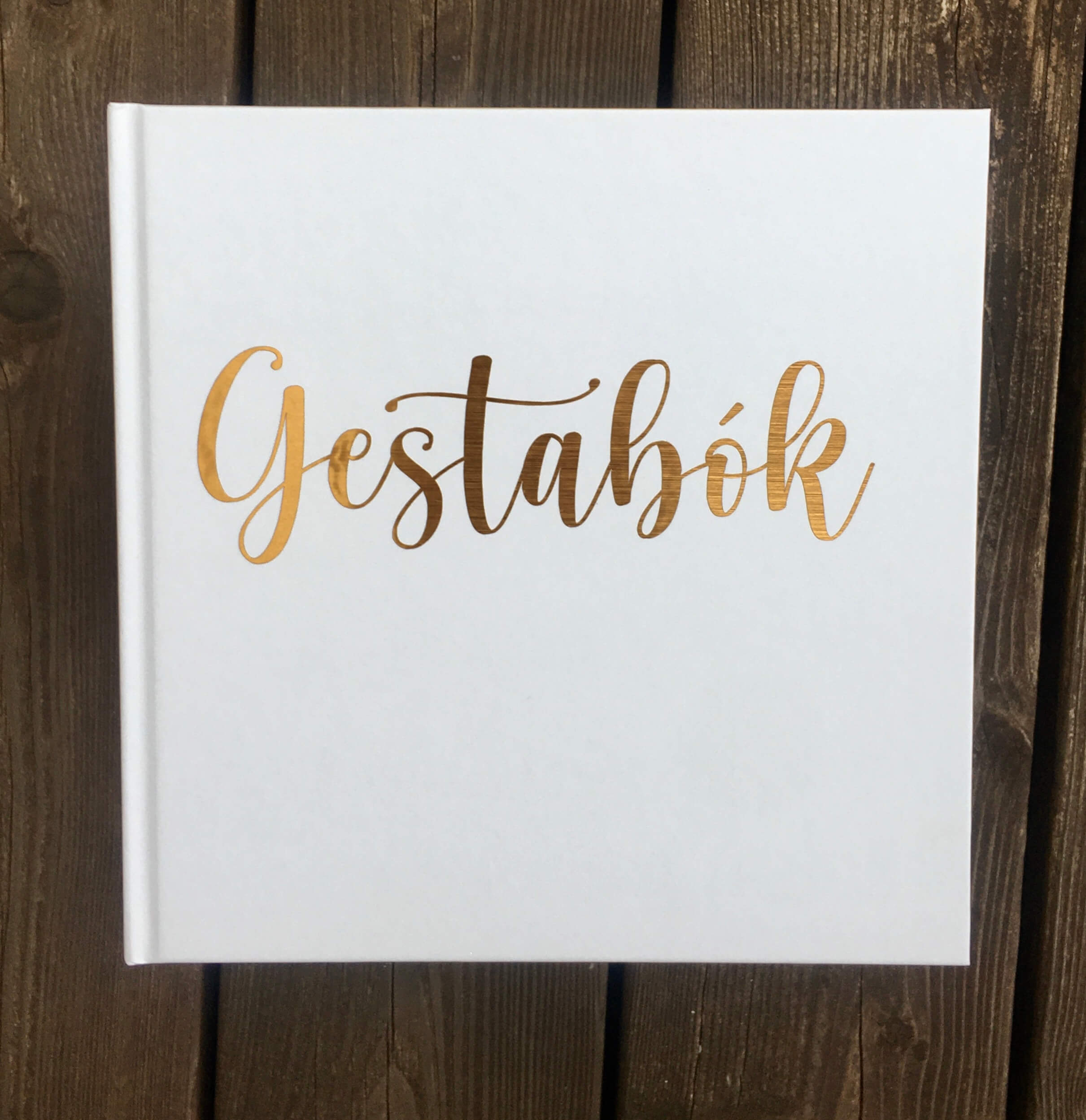 Gestabók Hvít -Hægt að velja lit á letri- 21,5 x 21,5cm